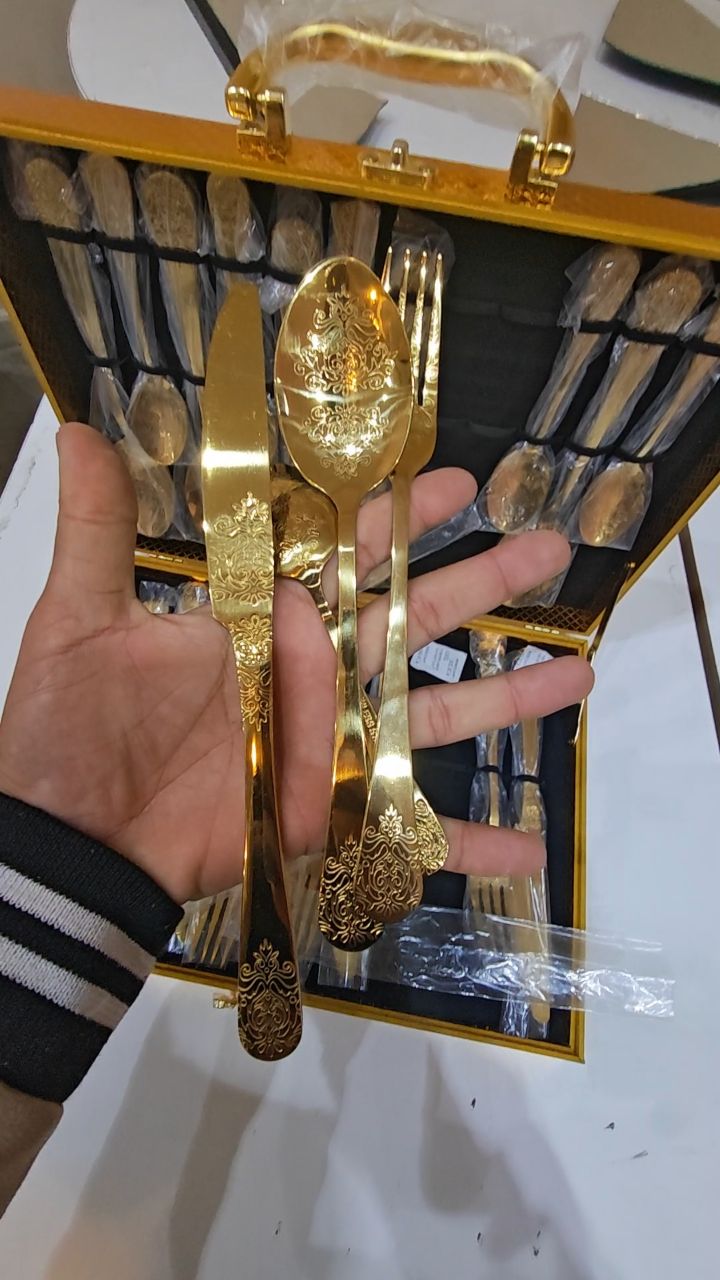 طقم ملاعق ذهبي مرصع