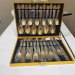 طقم ملاعق ذهبي مرصع